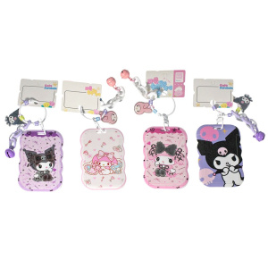 Бейдж 70*110 мм вертикальный "Куроми и друзья" с брелоком