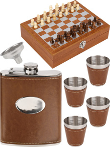 Фляжка  с аксессуарами "Мудрость" 240мл + рюмки, шахматы, деревянный футляр