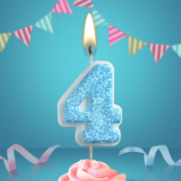 Свеча-цифра "4" сахарная, 4см