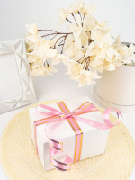 Лента упаковочная 20мм*91м, золотые полосы, розовый