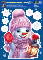 Витражная наклейка А4+ "Снеговик заглядывает в окно"