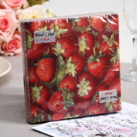 Салфетка "Клубника" 33*33см, 20 шт., 2-х слойная