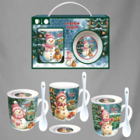 Кружка новогодняя 90*95мм "Снеговик" с ложкой и блюдцем, в коробке
