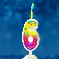 Свеча-цифра "6" цветное пламя, 12см.