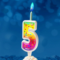 Свеча-цифра "5" цветное пламя, 12см.