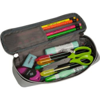 Пенал-косметичка (220*60*40) молния, кожзам "Private",с 2 карманами, апплик.серебристый,на 40пр.