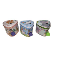 Копилка металл. "Сердечки" с замочком 7,5*6,5 см, ассорти дизайнов