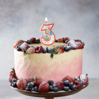 Свеча-цифра "3" Шары 7,6см.