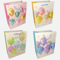 Пакет подар. бумажн. 18*24*8,5 см 210 гр/м2 Шары, микс дизайнов