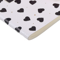 Записная книжка А5  60л. кож.зам., мягк.пер. "Black and White. Сердечки" лин.